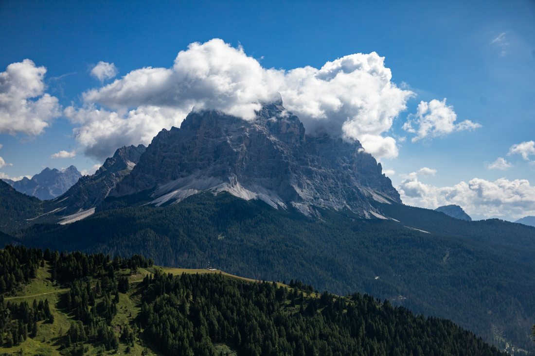 Picos das Dolomitas no norte da Itália